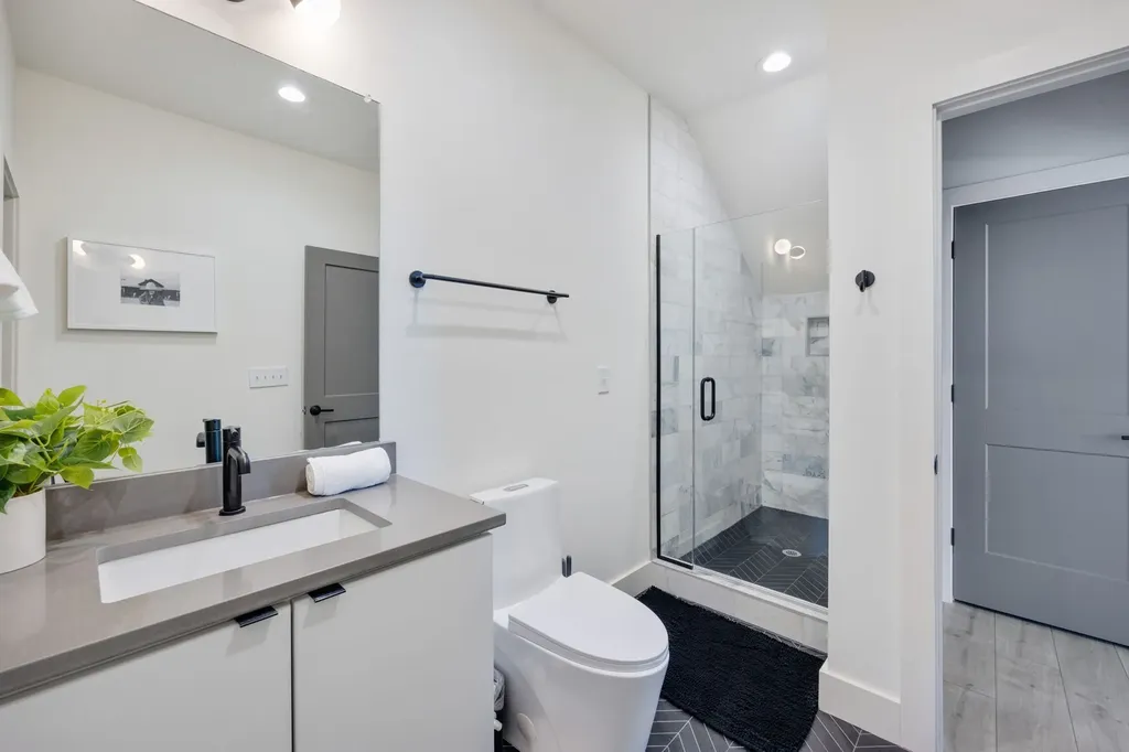 1007 Summit Avenue Nashville TN 37203