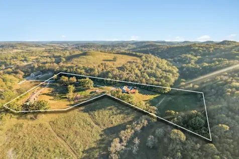 43 Landfill Lane Brush Creek TN 38547