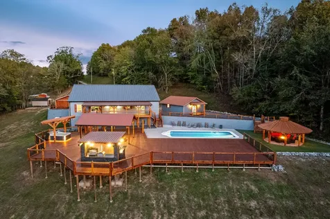 43 Landfill Lane Brush Creek TN 38547
