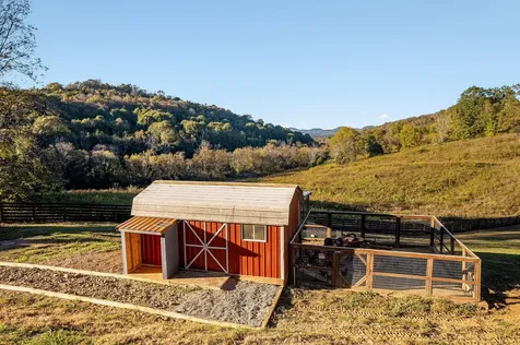 43 Landfill Lane Brush Creek TN 38547