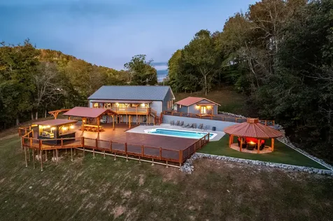 43 Landfill Lane Brush Creek TN 38547