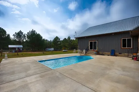700 Kincaid Road Minor Hill TN 38473