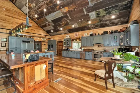700 Kincaid Road Minor Hill TN 38473