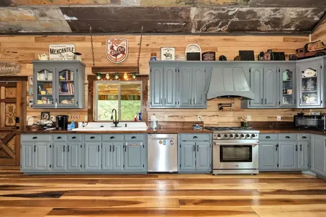 700 Kincaid Road Minor Hill TN 38473