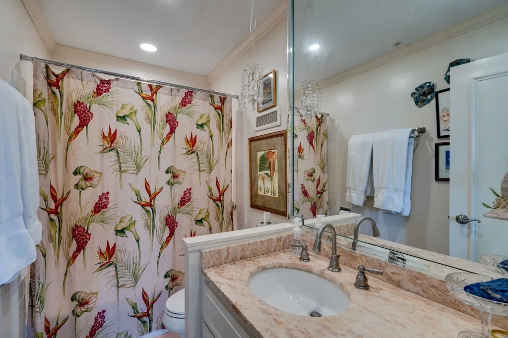 105 Leake Avenue Nashville TN 37205