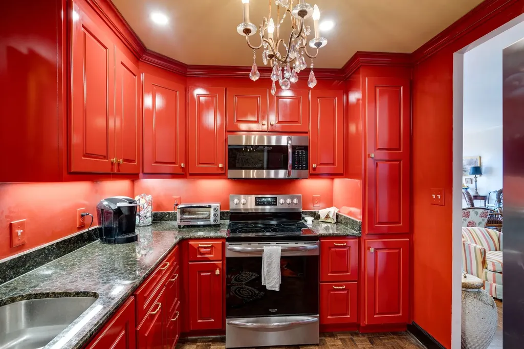 105 Leake Avenue Nashville TN 37205