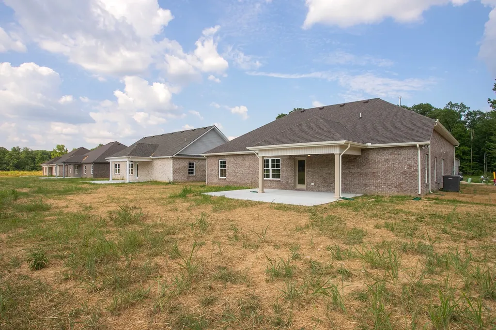 130 Brooklyn Avenue Manchester TN 37355