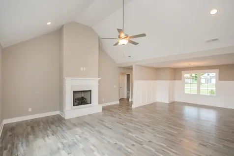 130 Brooklyn Avenue Manchester TN 37355