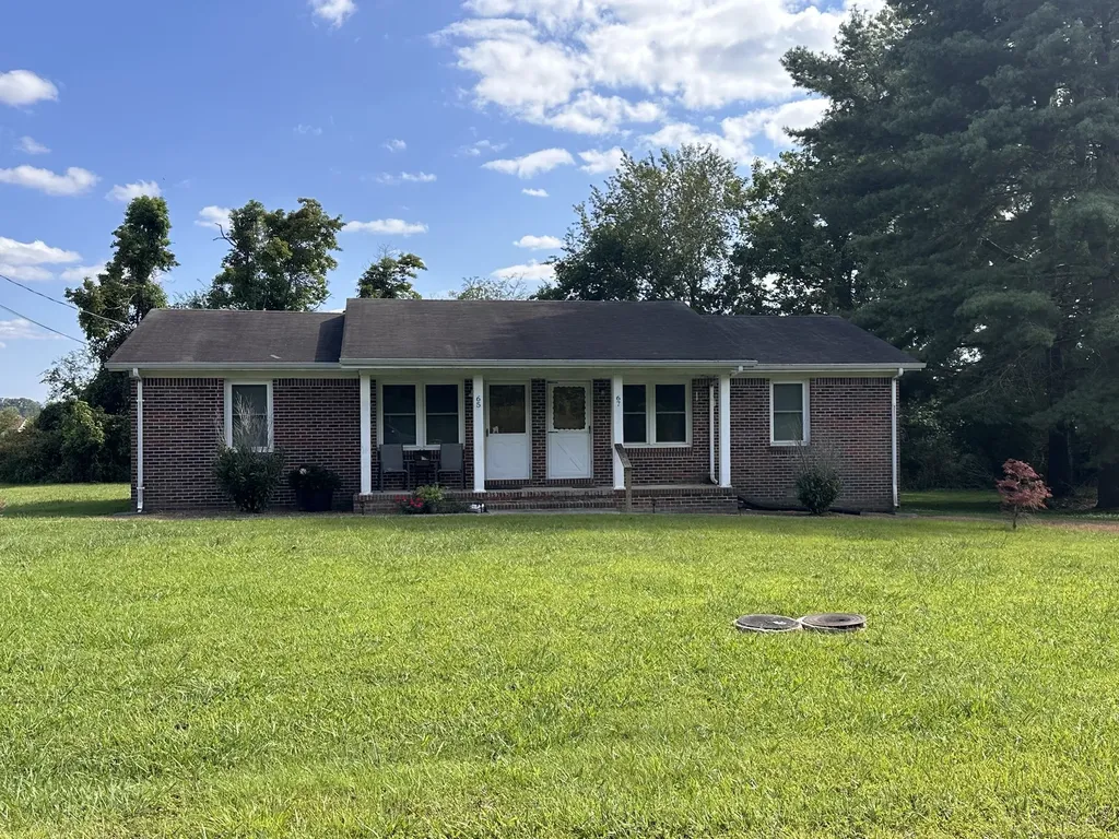 65 Sun Valley Drive Mcminnville TN 37110
