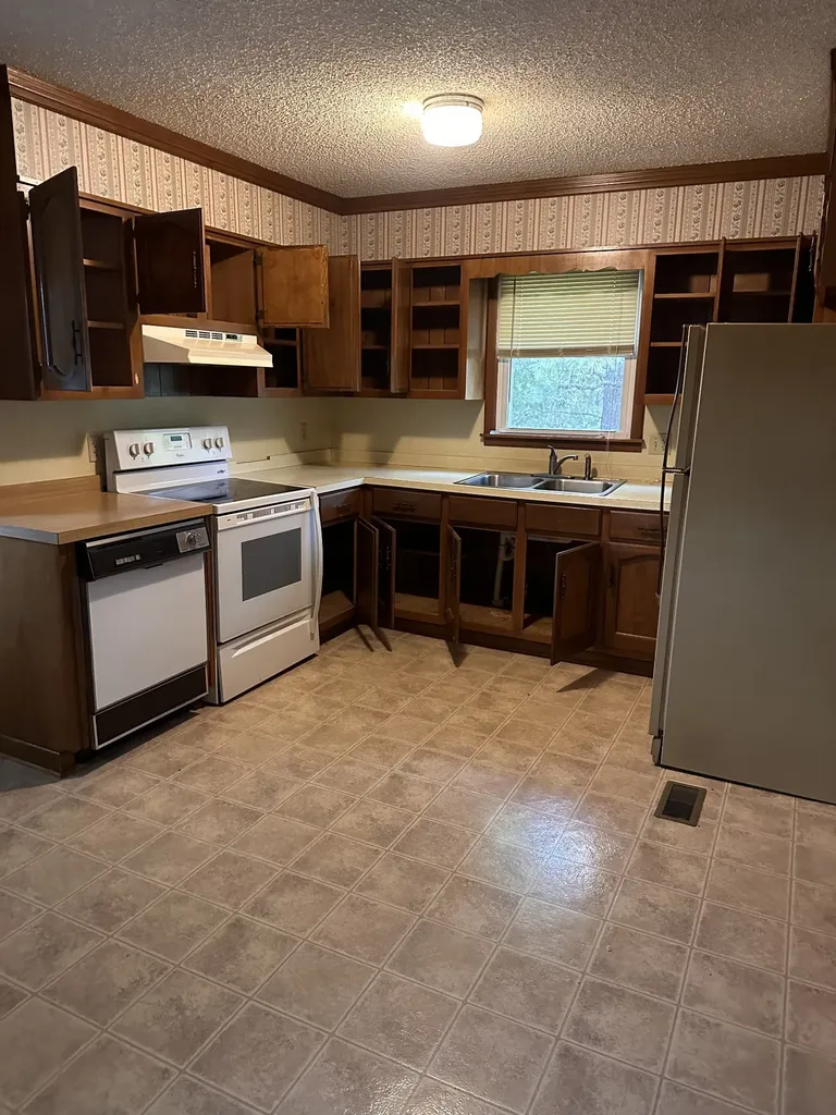 65 Sun Valley Drive Mcminnville TN 37110