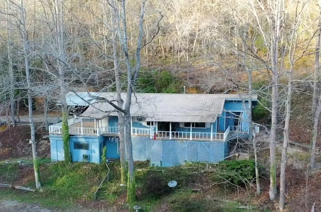 1282 Lodge Road Spring City TN 37381