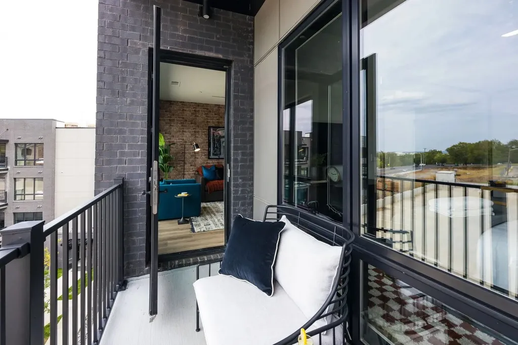 303 31st Ave, N Nashville TN 37203