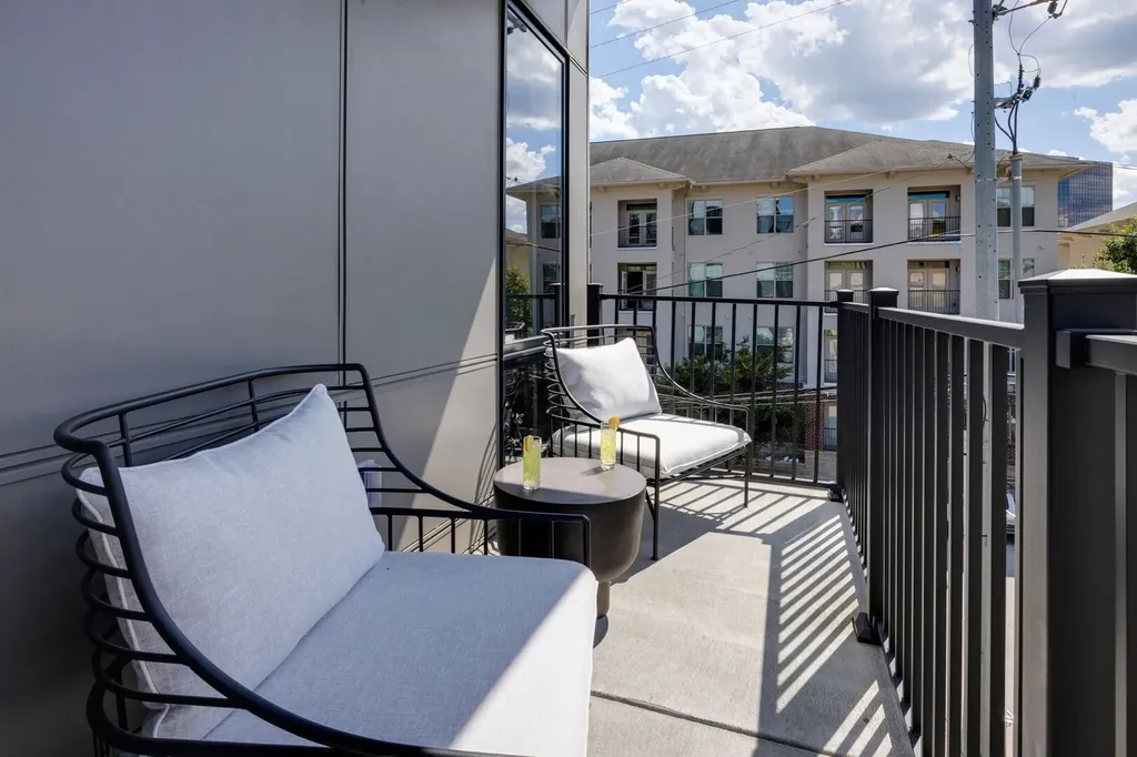 303 31st Ave, N Nashville TN 37203