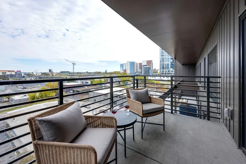 635 7th Ave, S Nashville TN 37203