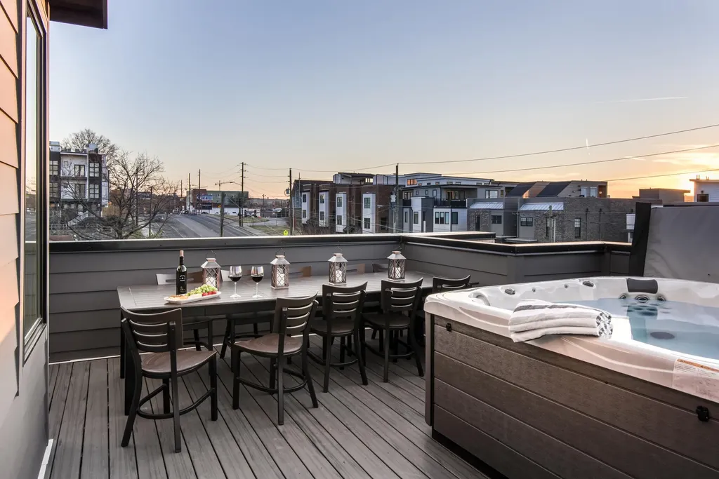 1010 12th Ave, S Nashville TN 37203
