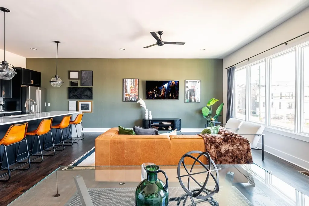 1002 12th Ave, S Nashville TN 37203