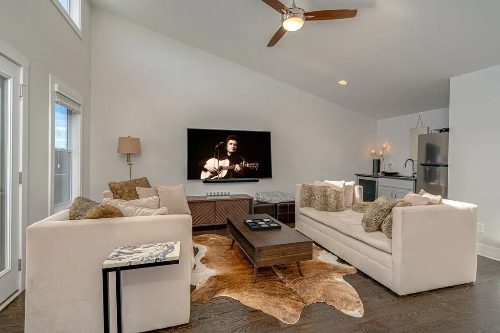 1410 Edgehill Avenue Nashville TN 37212