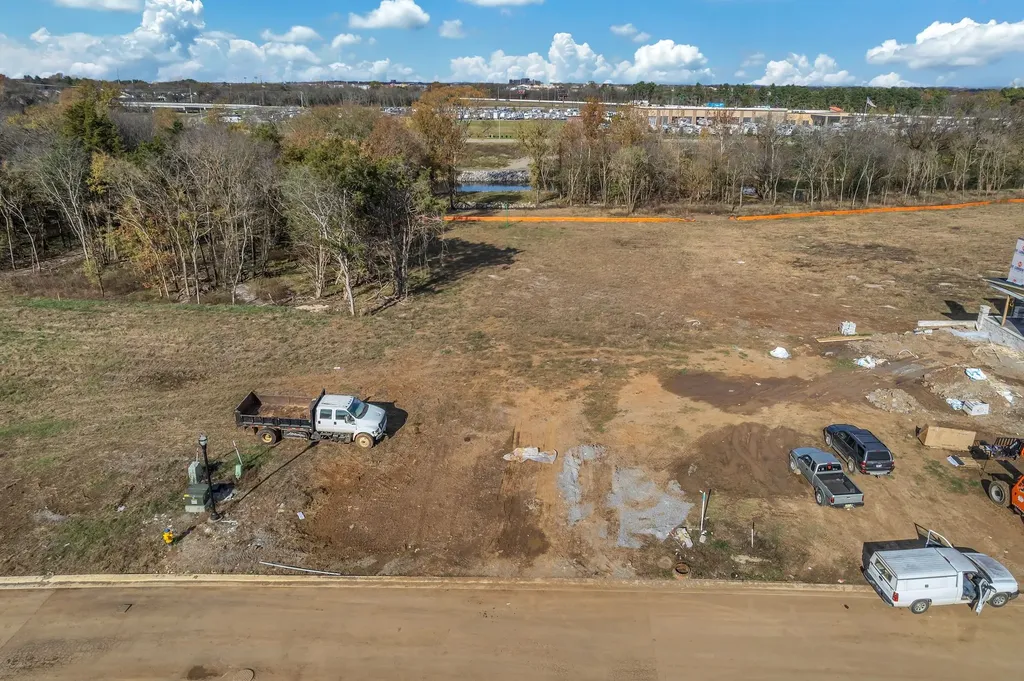 2022 Queenie Johns Drive Murfreesboro TN 37128