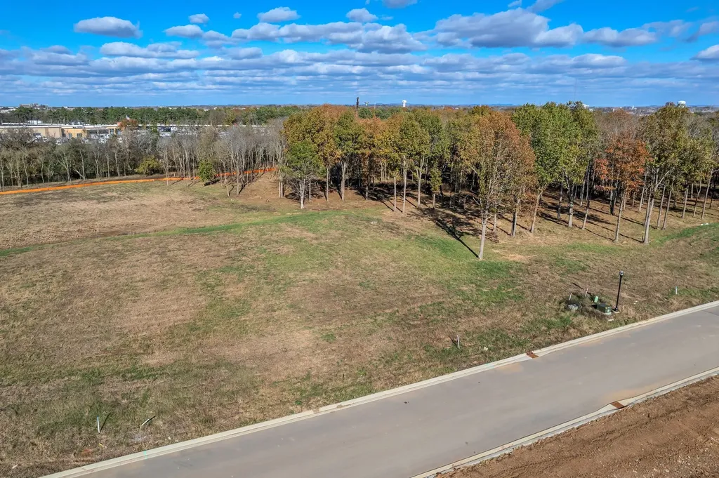 2022 Queenie Johns Drive Murfreesboro TN 37128