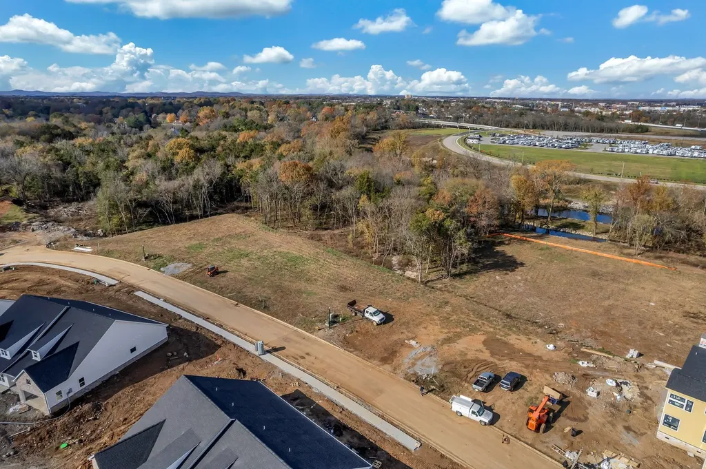 2046 Queenie Johns Drive Murfreesboro TN 37128