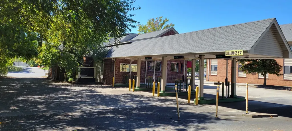 2416 Memorial Boulevard Springfield TN 37172