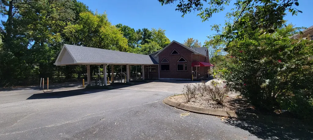 2416 Memorial Boulevard Springfield TN 37172