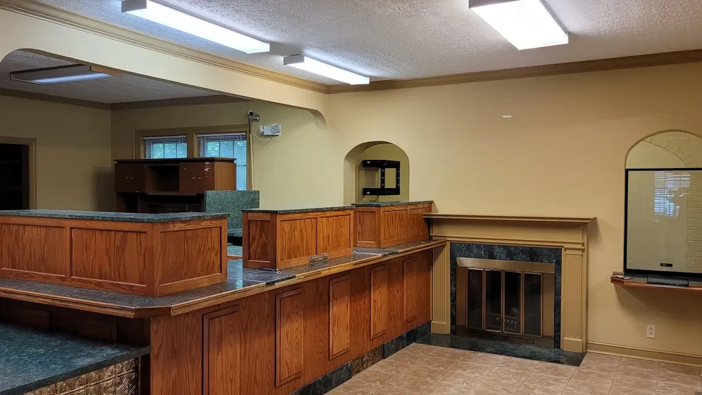 2416 Memorial Boulevard Springfield TN 37172