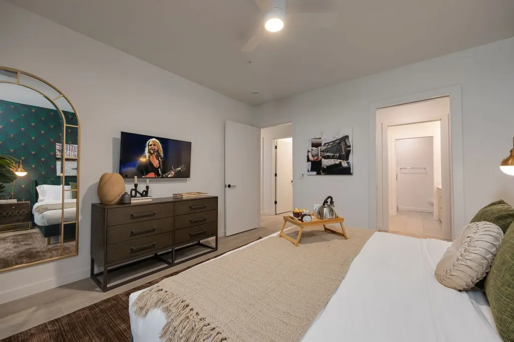 635 7th Ave, S Nashville TN 37203