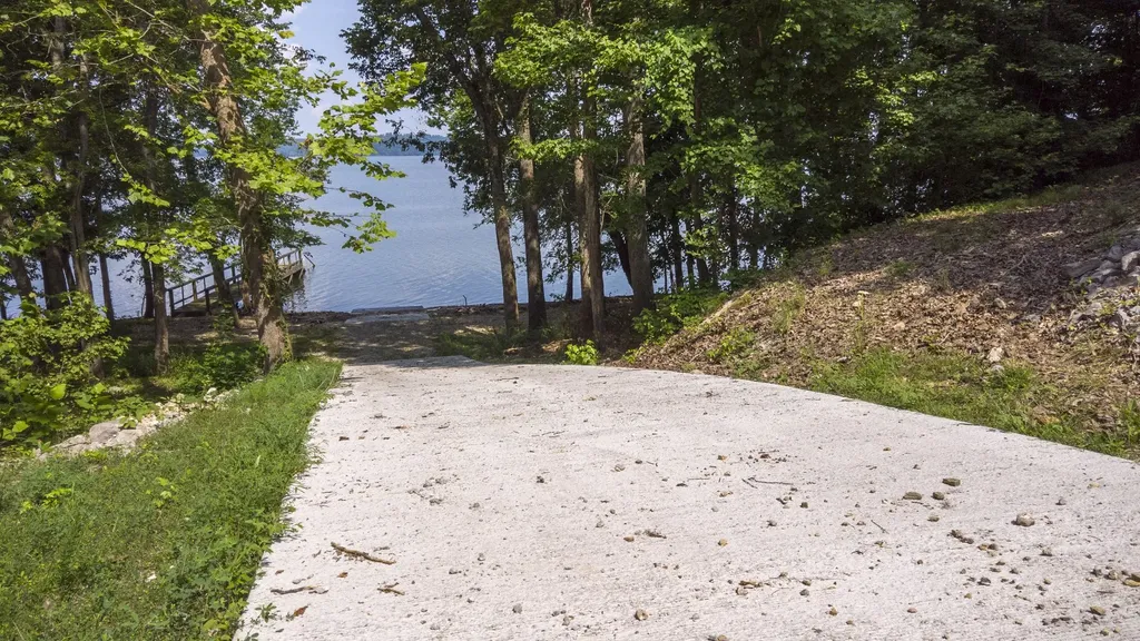 0 Lake Trail Waverly TN 37185