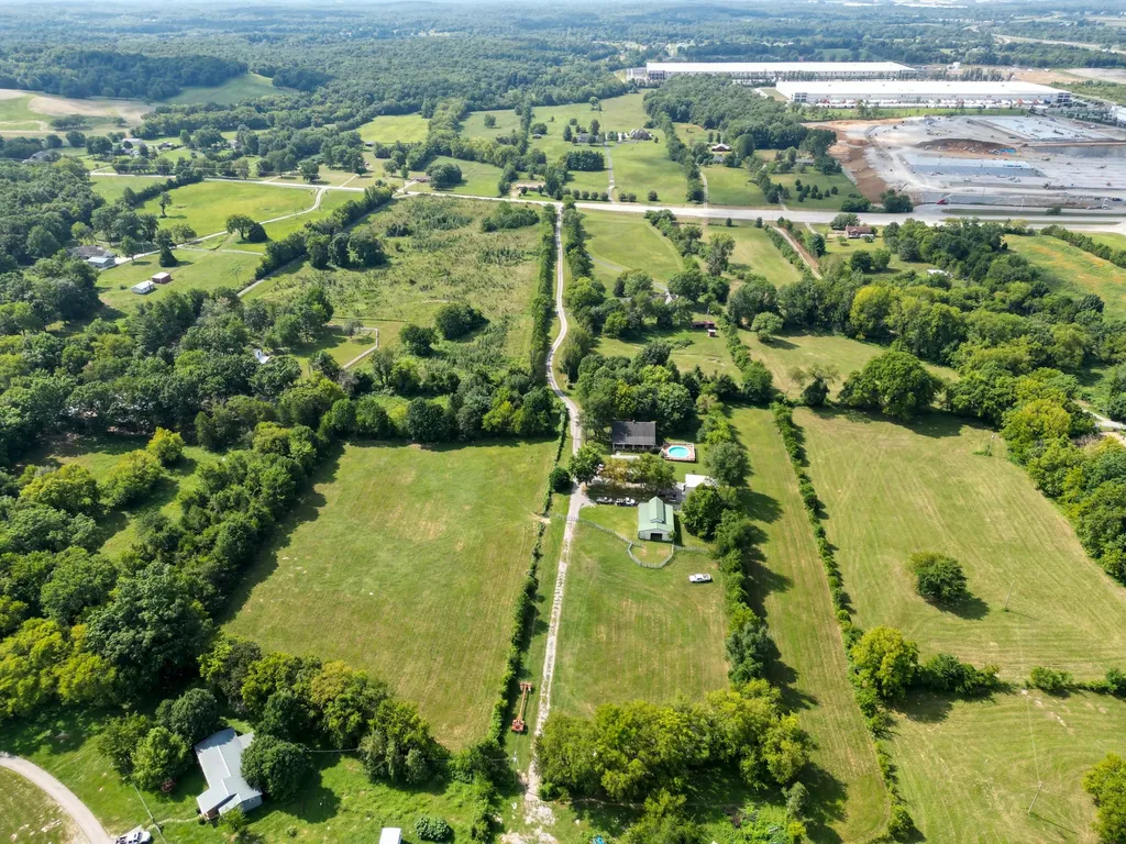 15843 Central Pike Lebanon TN 37090