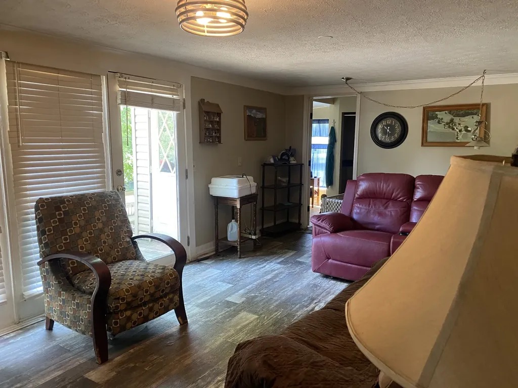 691 Hodges Bridge Road Doyle TN 38559