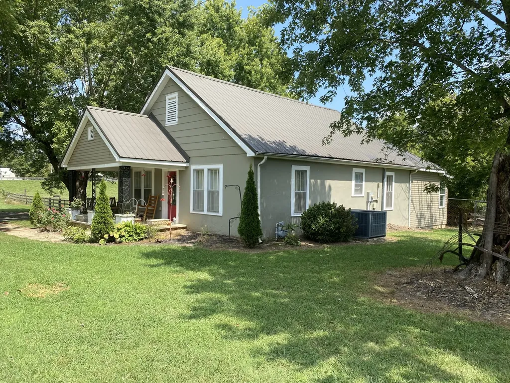 691 Hodges Bridge Road Doyle TN 38559