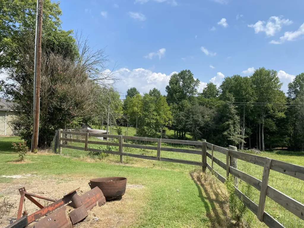 691 Hodges Bridge Road Doyle TN 38559