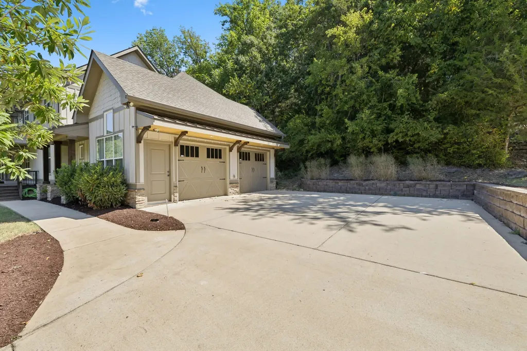 5345 Forest Acres Drive Nashville TN 37220