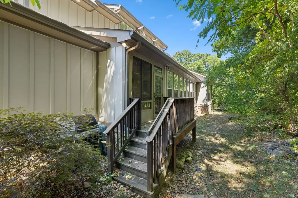 5345 Forest Acres Drive Nashville TN 37220