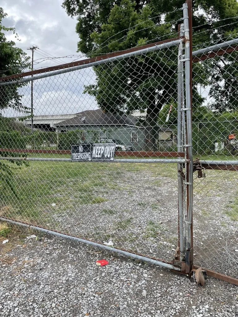 500 40th Ave, N Nashville TN 37209