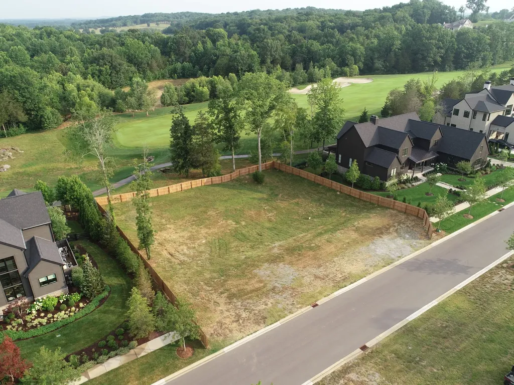 7559 Whiskey Road College Grove TN 37046
