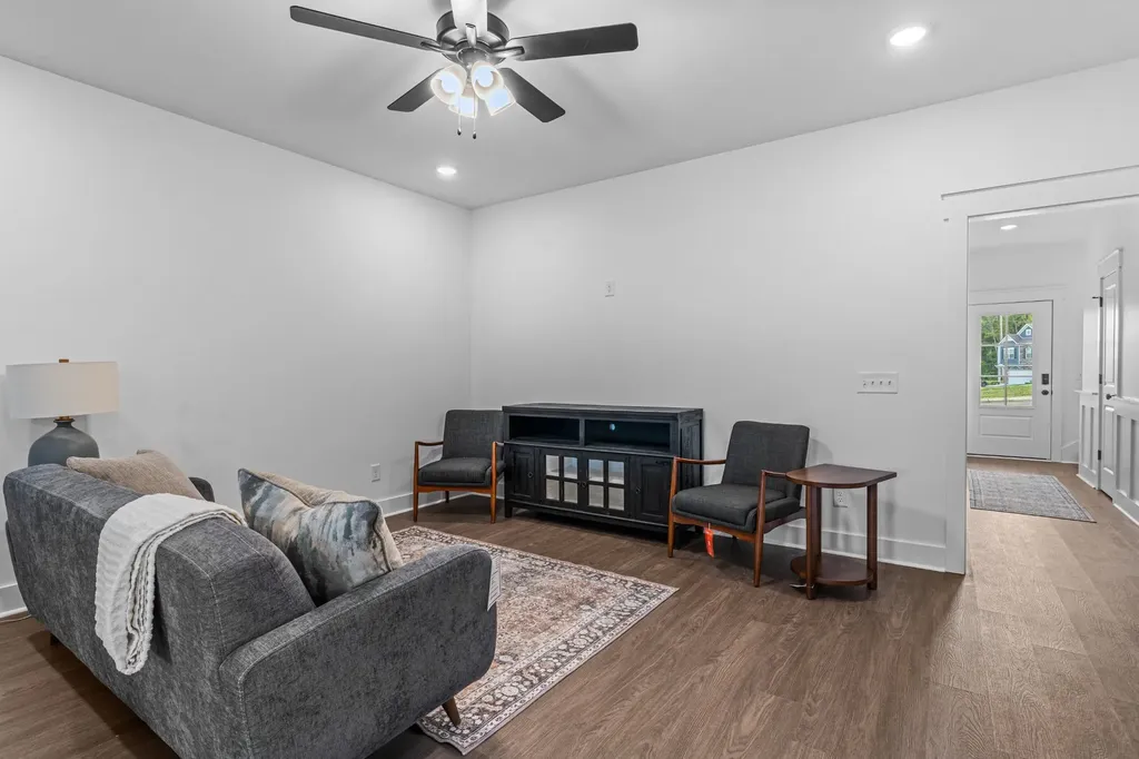 705 S Wall Street Shelbyville TN 37160