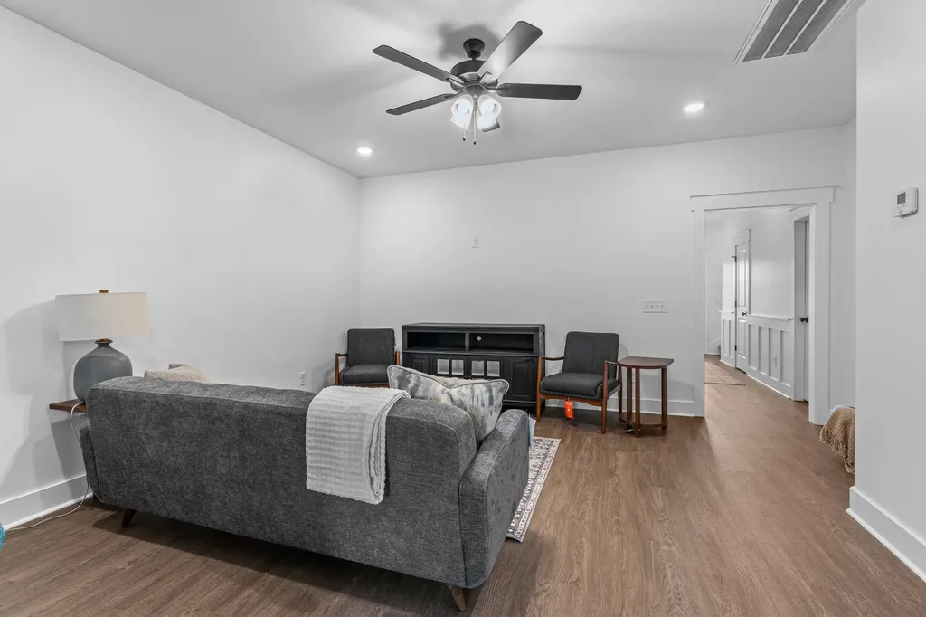 705 S Wall Street Shelbyville TN 37160