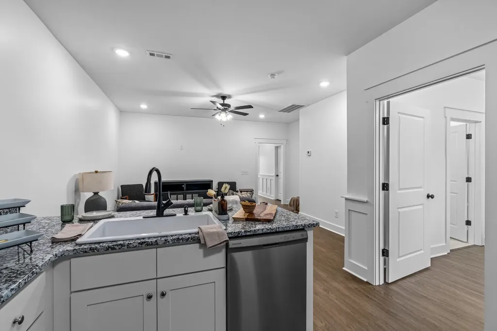 705 S Wall Street Shelbyville TN 37160