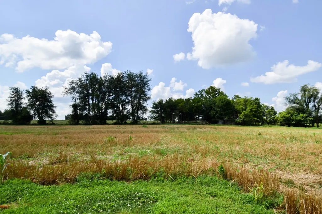 135 Old Hwy 52w Portland TN 37148