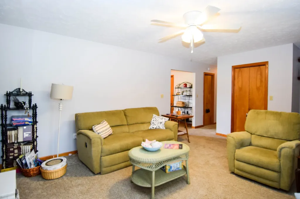 135 Old Hwy 52w Portland TN 37148
