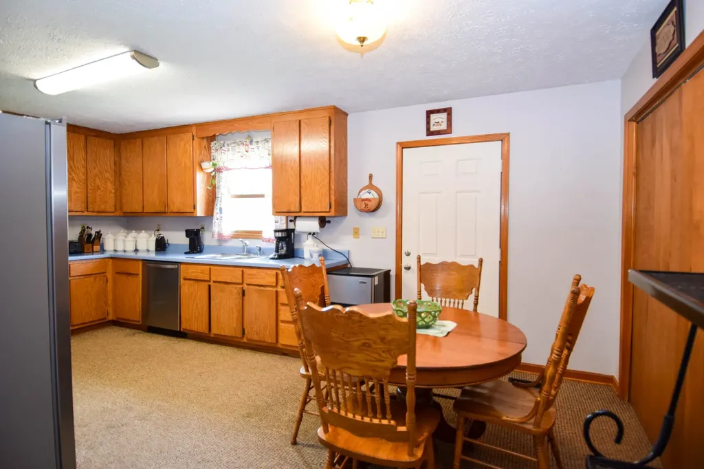 135 Old Hwy 52w Portland TN 37148