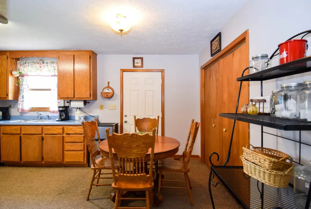 135 Old Hwy 52w Portland TN 37148