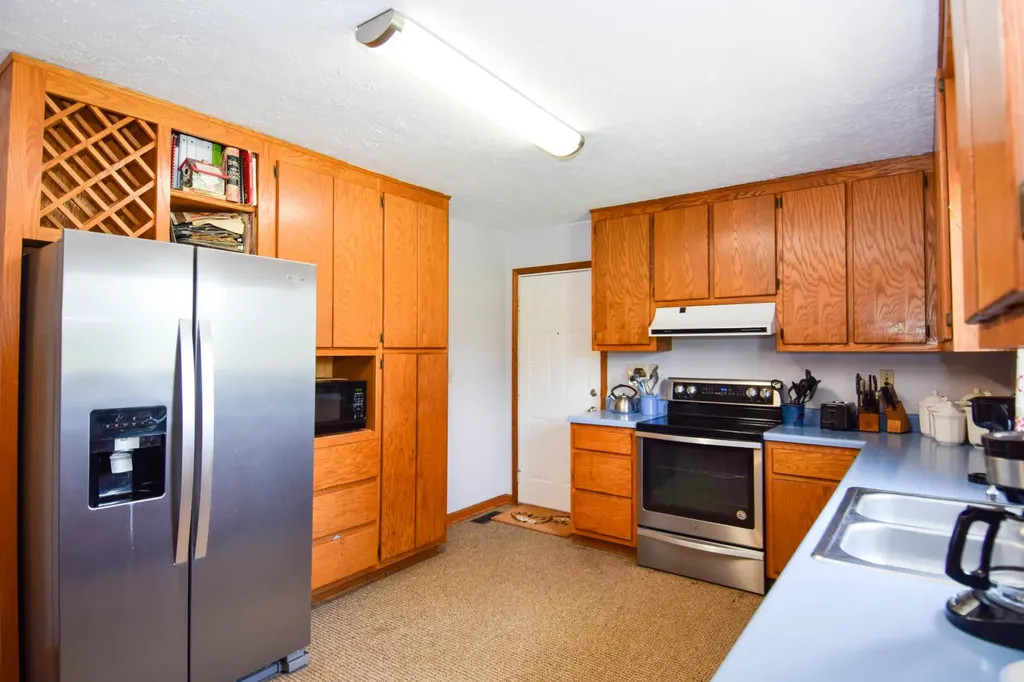 135 Old Hwy 52w Portland TN 37148