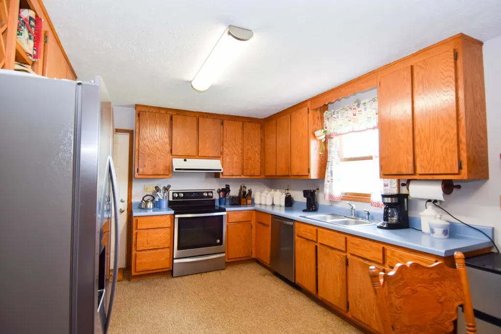 135 Old Hwy 52w Portland TN 37148