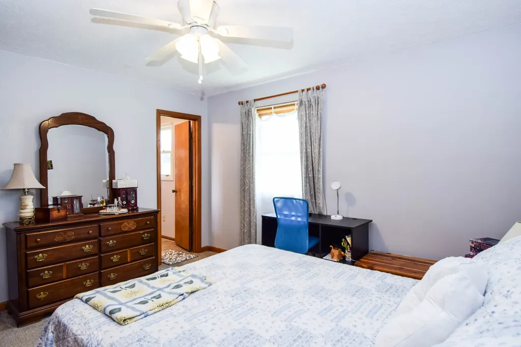 135 Old Hwy 52w Portland TN 37148