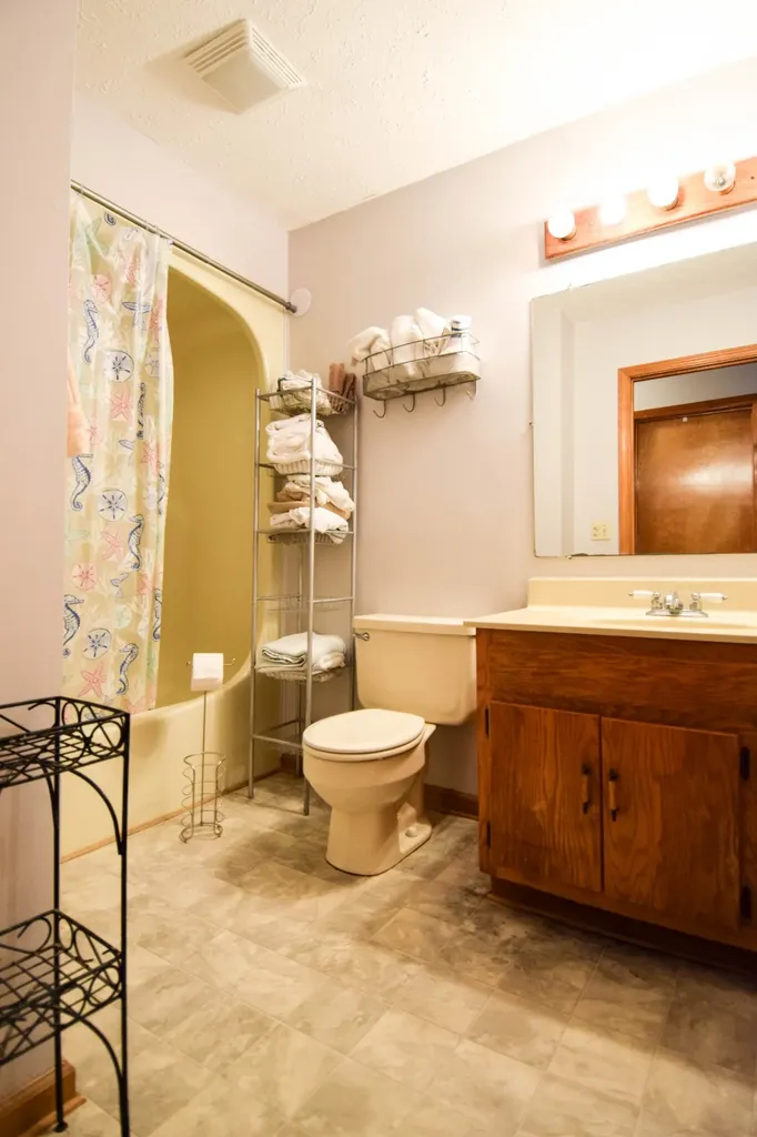 135 Old Hwy 52w Portland TN 37148