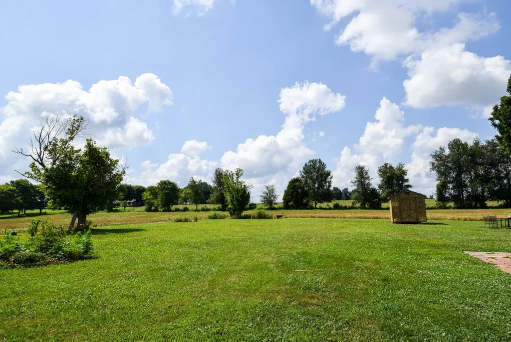 135 Old Hwy 52w Portland TN 37148
