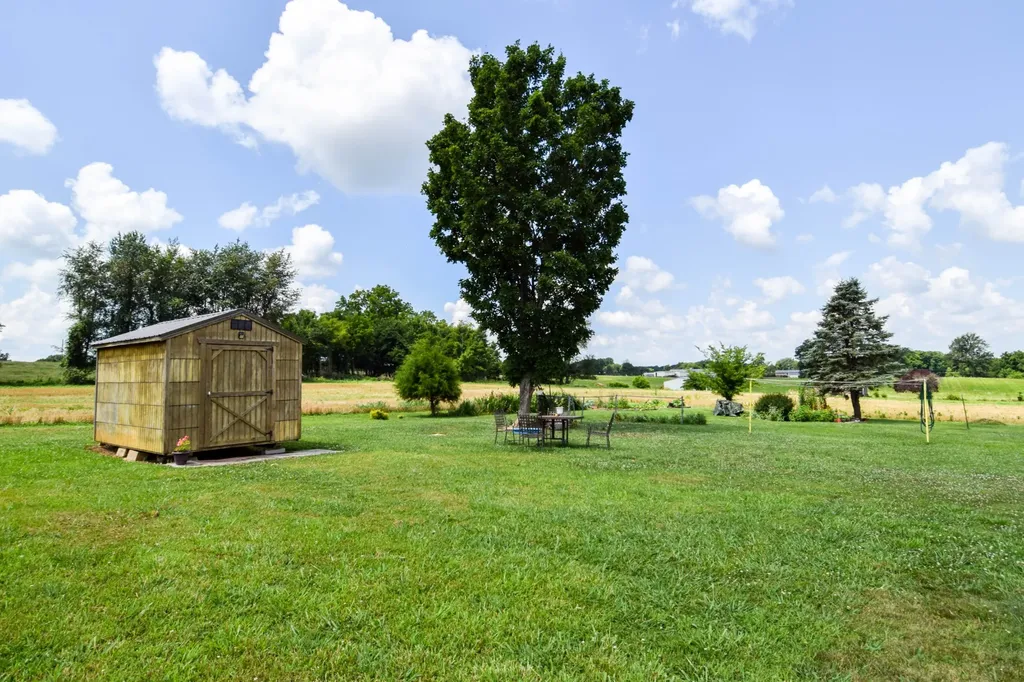 135 Old Hwy 52w Portland TN 37148